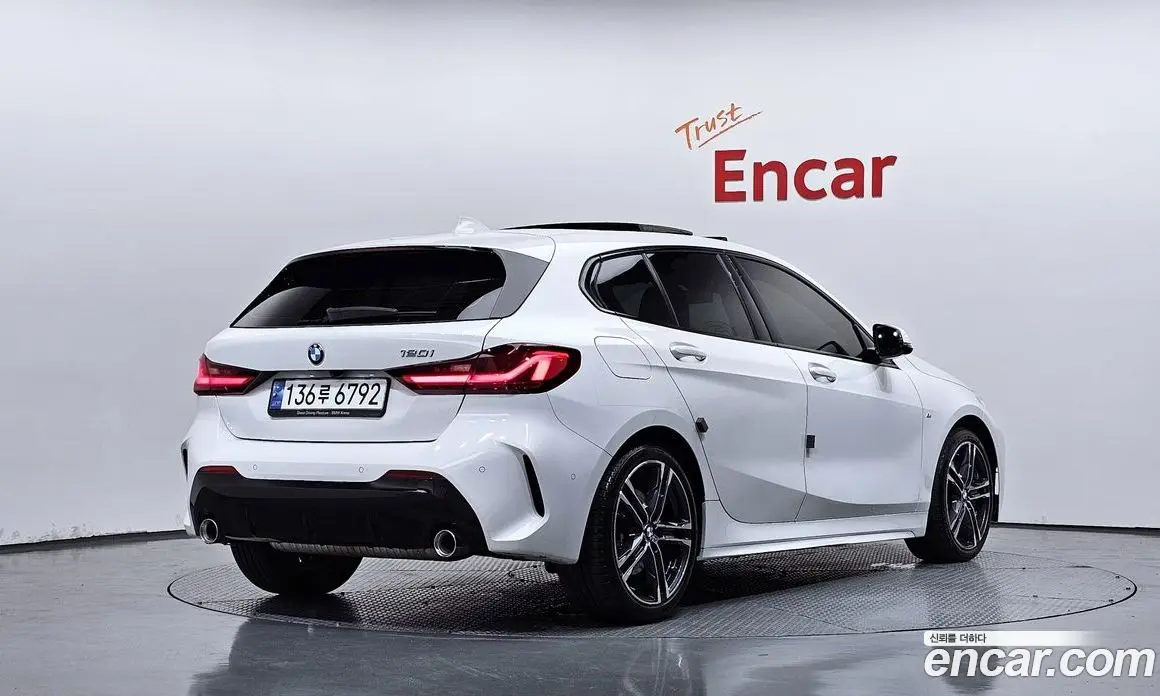 BMW 1 серия 2023 2.0 автомат (гидро), фото 2 BMW 1 серия 2023 2.0 автомат (гидро), фото 2