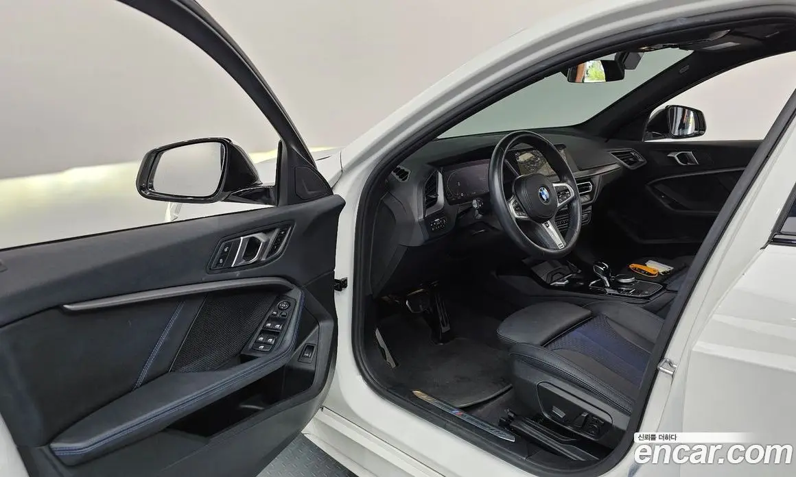 BMW 1 серия 2023 2.0 автомат (гидро), фото 13 BMW 1 серия 2023 2.0 автомат (гидро), фото 13