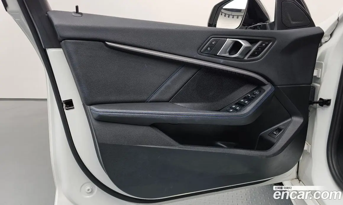 BMW 1 серия 2023 2.0 автомат (гидро), фото 14 BMW 1 серия 2023 2.0 автомат (гидро), фото 14