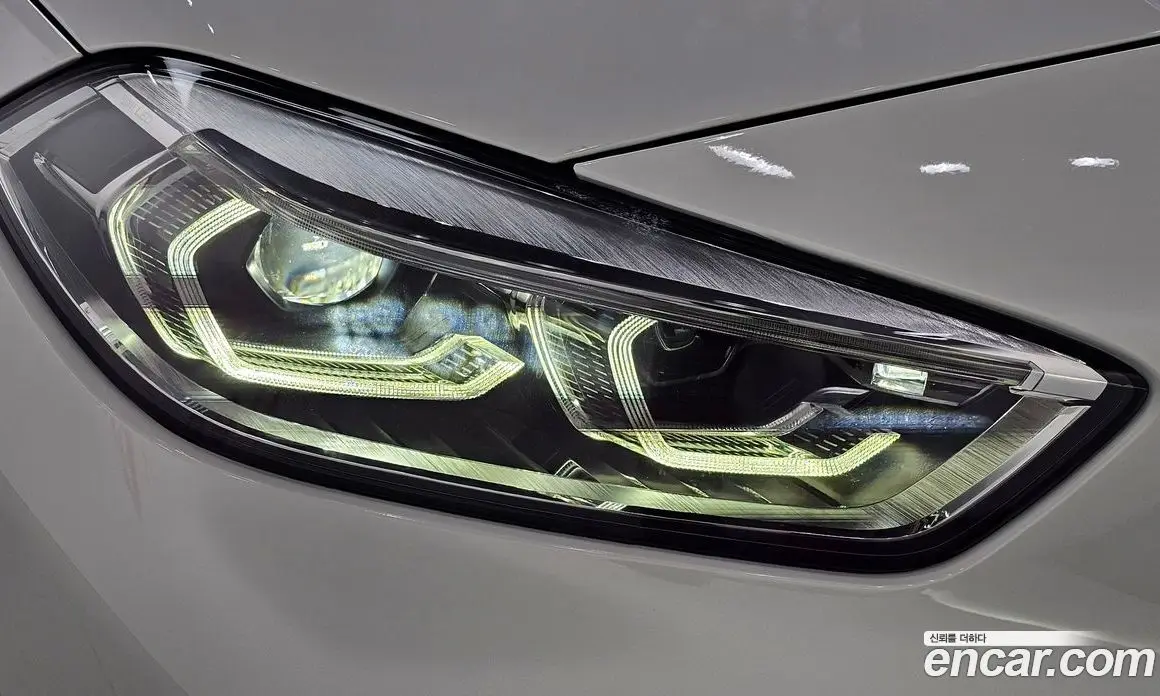 BMW 1 серия 2023 2.0 автомат (гидро), фото 8 BMW 1 серия 2023 2.0 автомат (гидро), фото 8