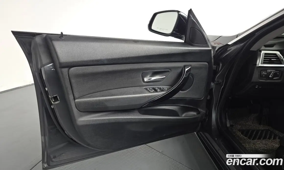 BMW 3 серия 2020 2.0 автомат (гидро), фото 13 BMW 3 серия 2020 2.0 автомат (гидро), фото 13