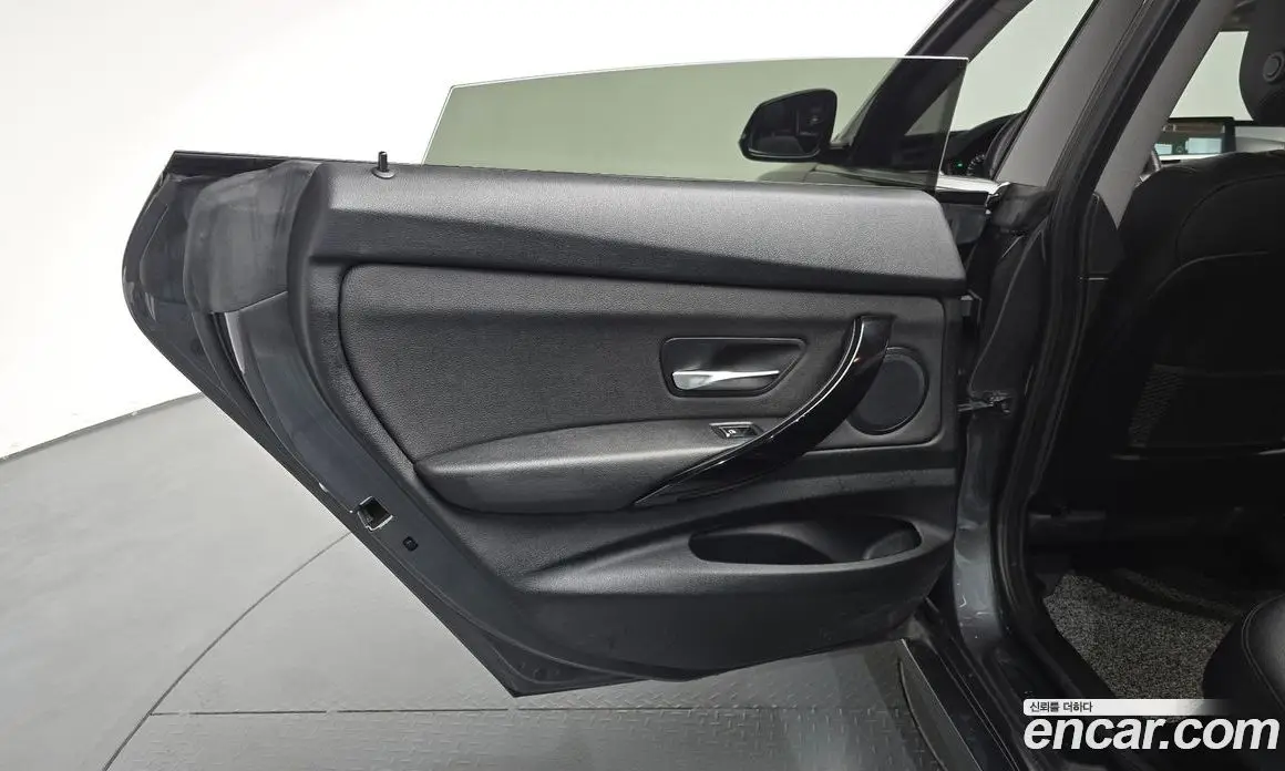 BMW 3 серия 2020 2.0 автомат (гидро), фото 14 BMW 3 серия 2020 2.0 автомат (гидро), фото 14