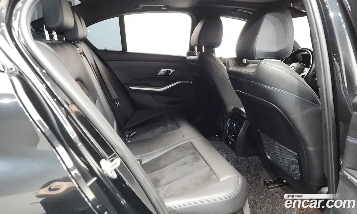 BMW 3 серия 2021 2.0 автомат (гидро), фото 17