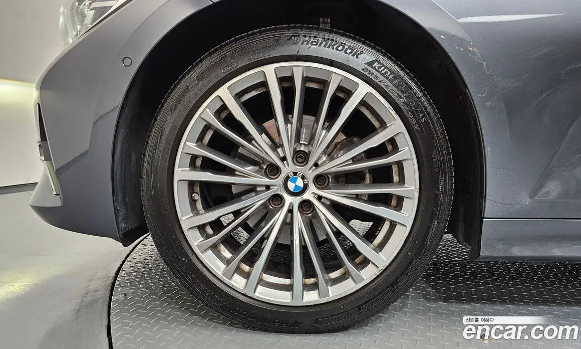 BMW 3 серия 2021 2.0 автомат (гидро), фото 5
