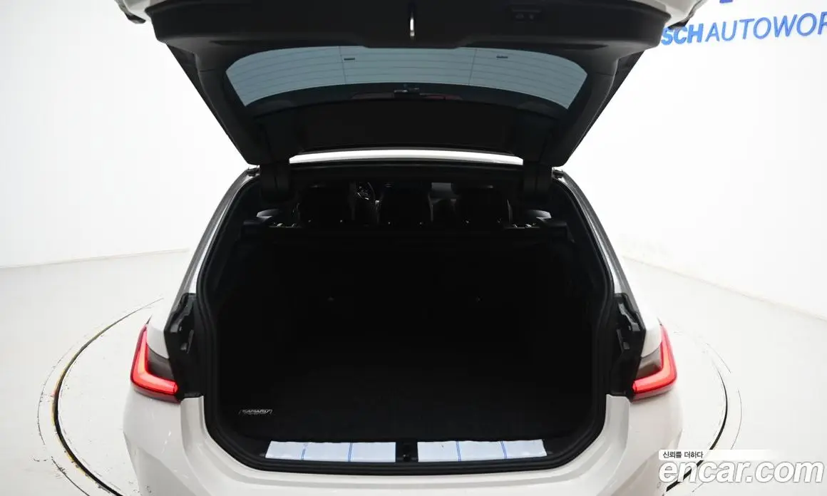 BMW 3 серия 2024 2.0 автомат (гидро), фото 20