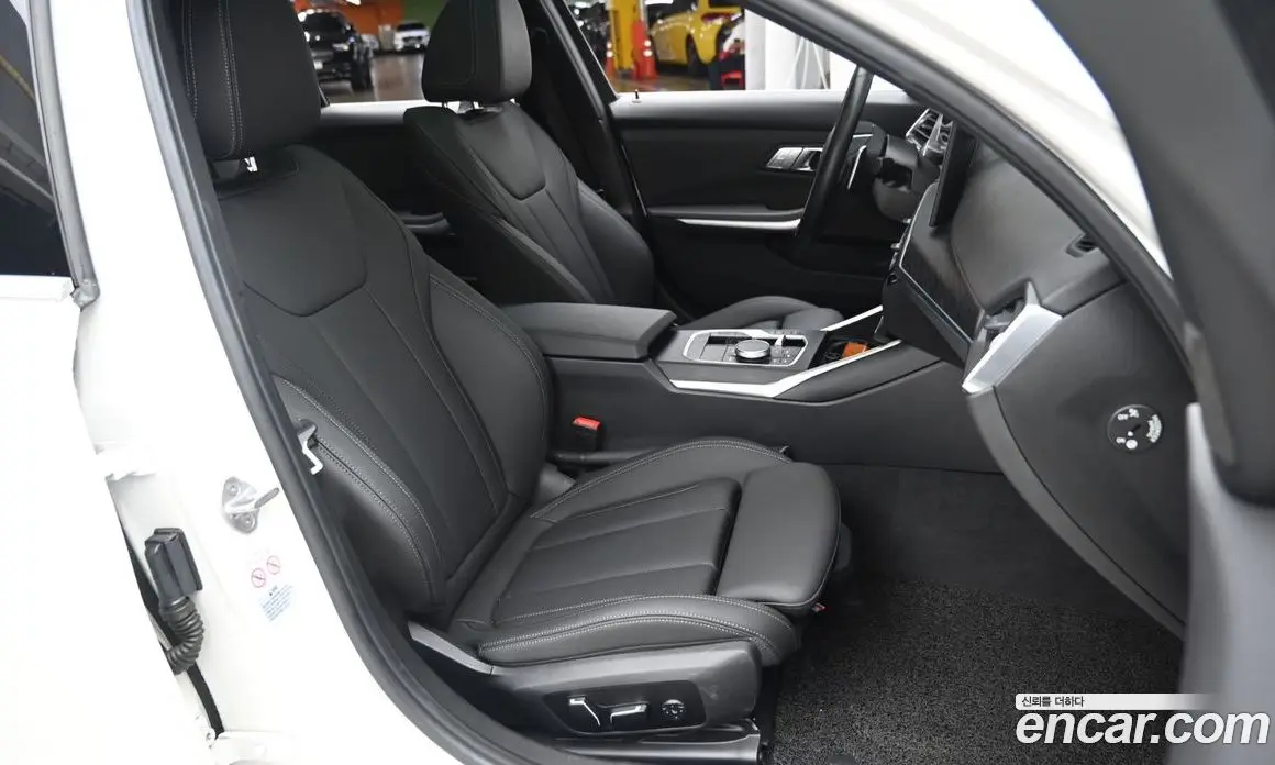 BMW 3 серия 2024 2.0 автомат (гидро), фото 10