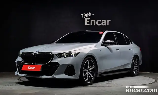 BMW 5 серия, 2023, 42 107 км
