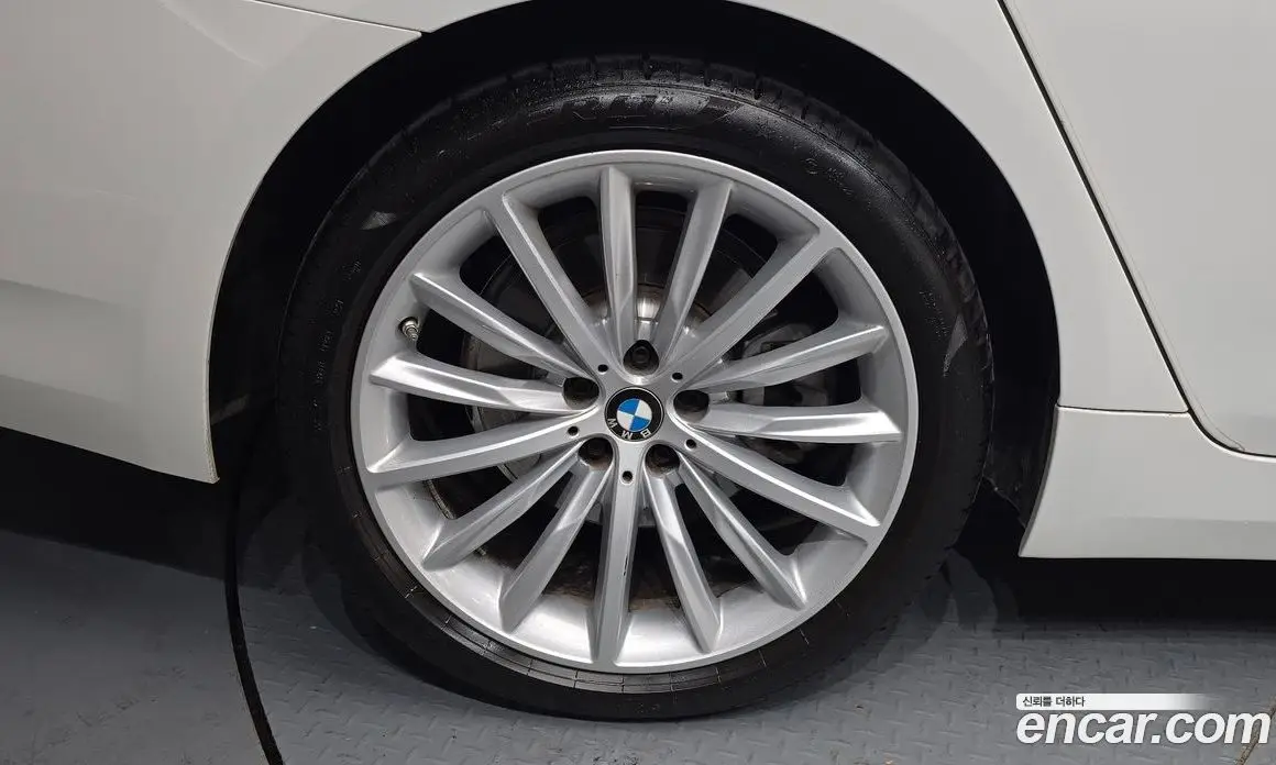 BMW 5 серия 2023 2.0 автомат (гидро), фото 5