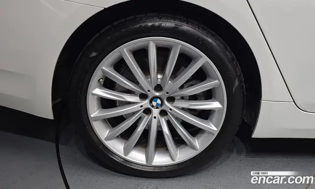 BMW 5 серия 2023 2.0 автомат (гидро), миниатюра 5