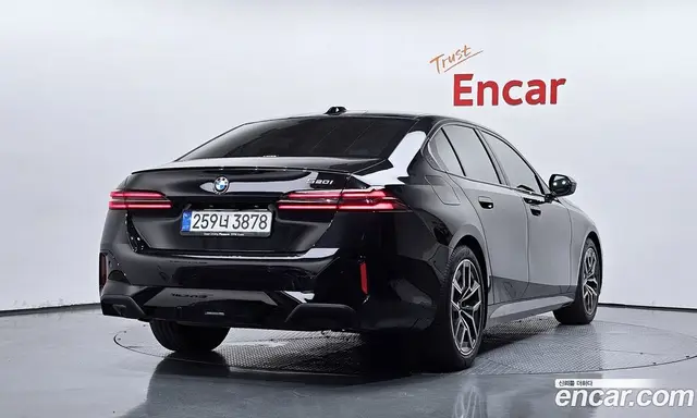 BMW 5 серия 2025 2.0 автомат (гидро), миниатюра 2 BMW 5 серия 2025 2.0 автомат (гидро), миниатюра 2
