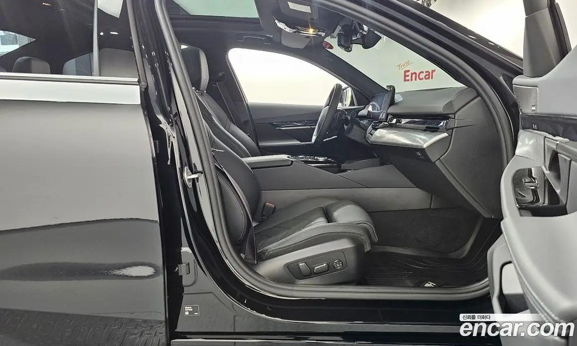 BMW 5 серия 2025 2.0 автомат (гидро), фото 16 BMW 5 серия 2025 2.0 автомат (гидро), фото 16