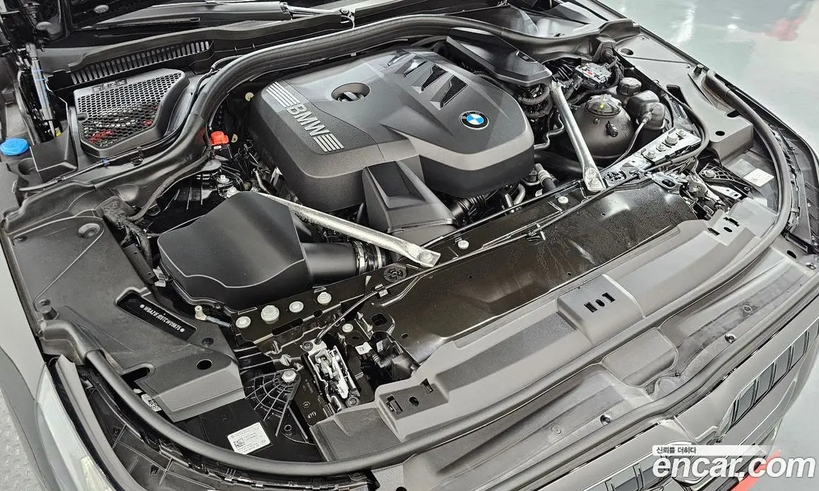 BMW 5 серия 2025 2.0 автомат (гидро), фото 6 BMW 5 серия 2025 2.0 автомат (гидро), фото 6