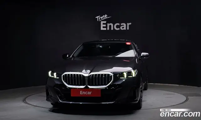 BMW 5 серия 2026 2.0 автомат (гидро), миниатюра 3
