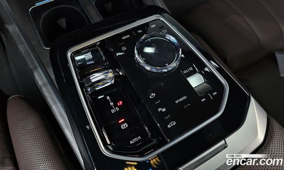 BMW 7 серия 2023 3.0 автомат (гидро), фото 12