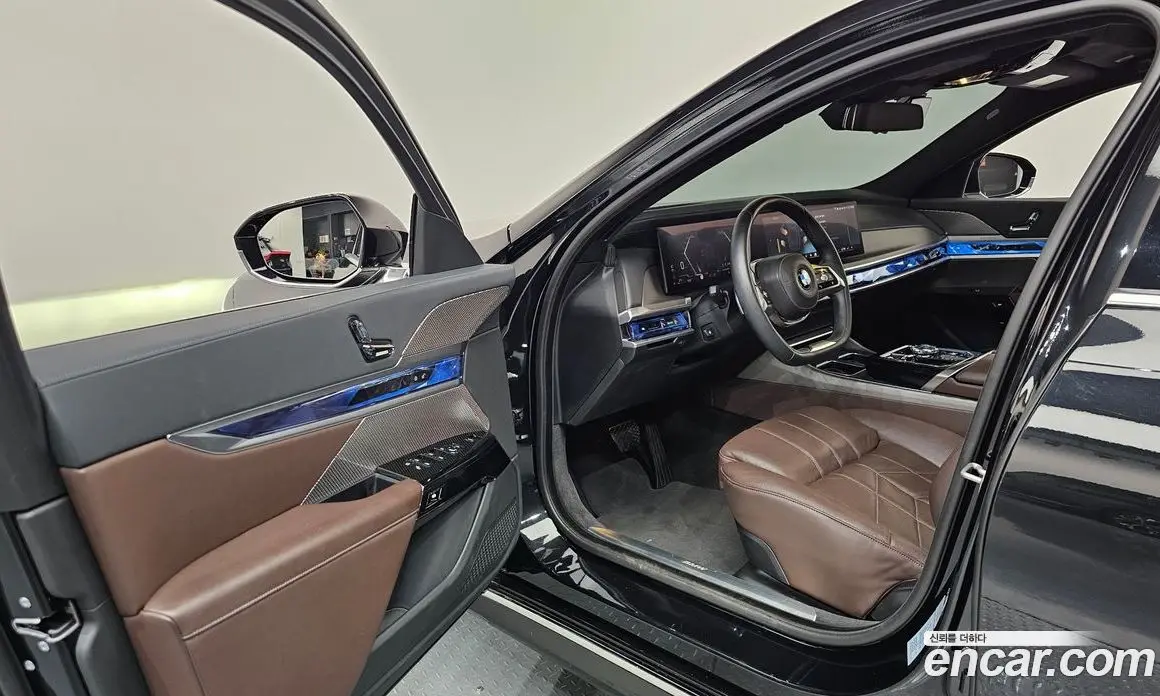 BMW 7 серия 2023 3.0 автомат (гидро), фото 13