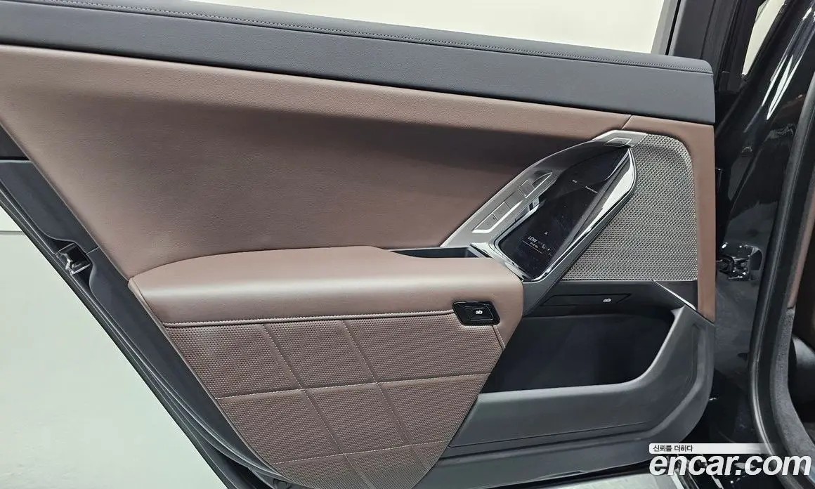 BMW 7 серия 2023 3.0 автомат (гидро), фото 15