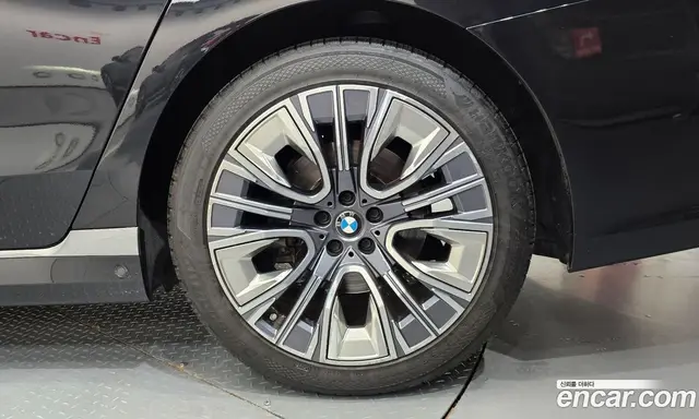 BMW 7 серия 2023 3.0 автомат (гидро), миниатюра 7