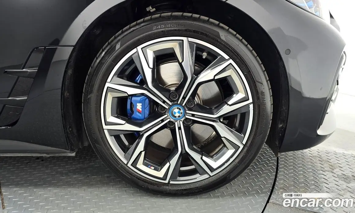 BMW i4 2022 0.2 автомат (гидро), фото 7 BMW i4 2022 0.2 автомат (гидро), фото 7