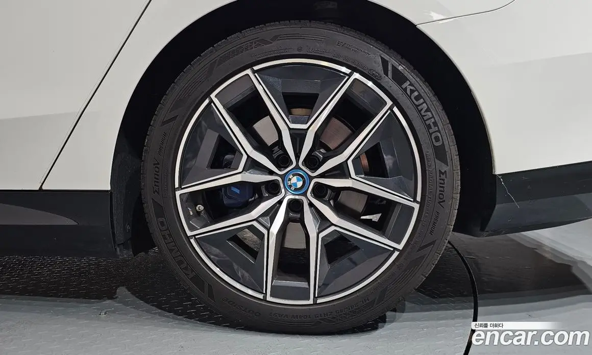 BMW i5 2024 0.2 автомат (гидро), фото 6 BMW i5 2024 0.2 автомат (гидро), фото 6