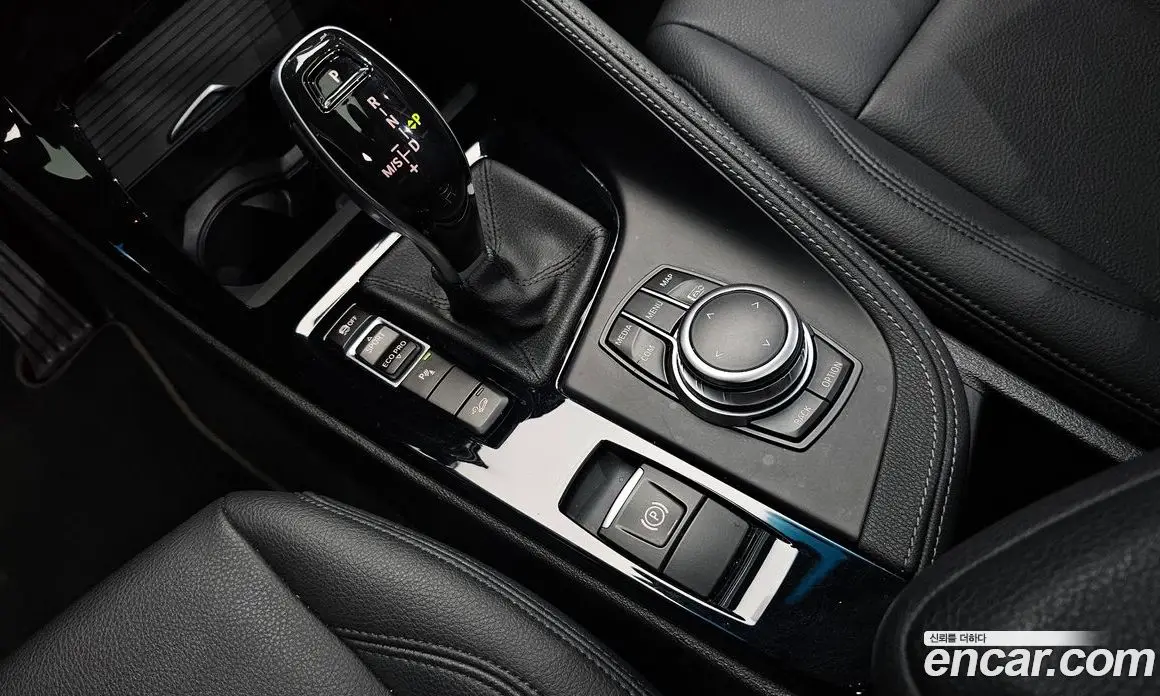 BMW X1 2022 2.0 автомат (гидро), фото 11