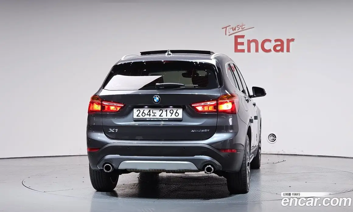 BMW X1 2022 2.0 автомат (гидро), фото 3