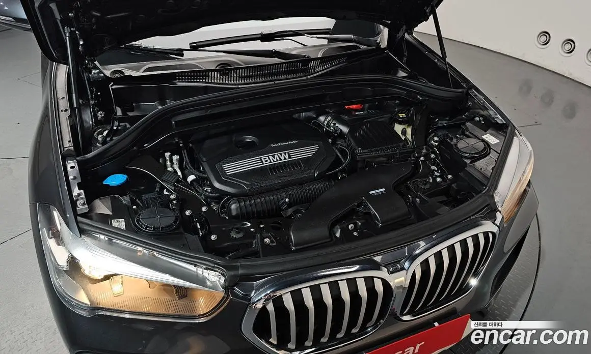 BMW X1 2022 2.0 автомат (гидро), фото 5