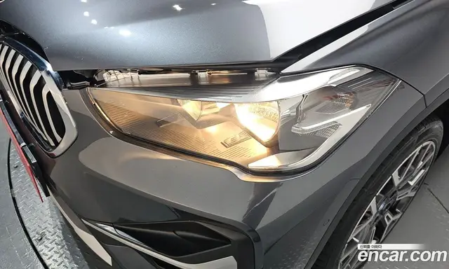 BMW X1 2022 2.0 автомат (гидро), миниатюра 7