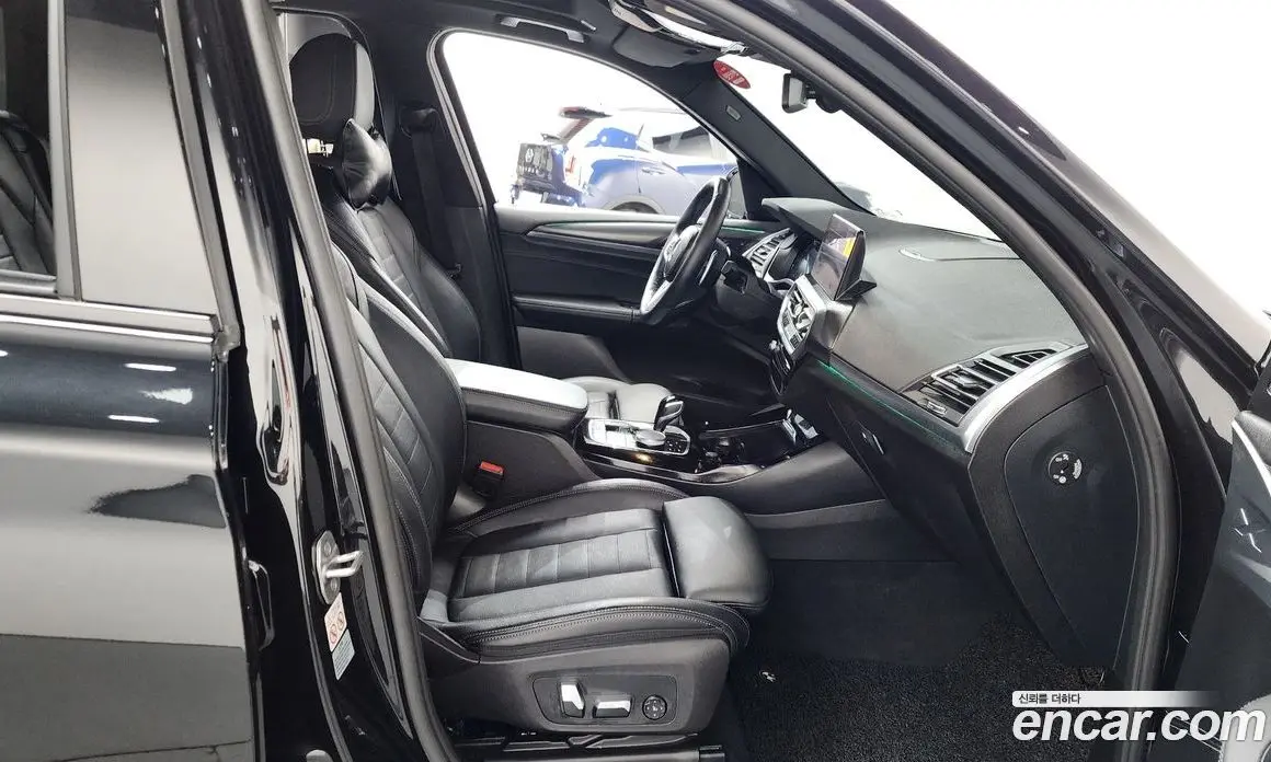 BMW X3 2022 2.0 автомат (гидро), фото 16