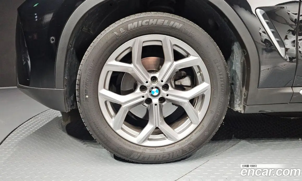 BMW X4 2023 2.0 автомат (гидро), фото 4 BMW X4 2023 2.0 автомат (гидро), фото 4