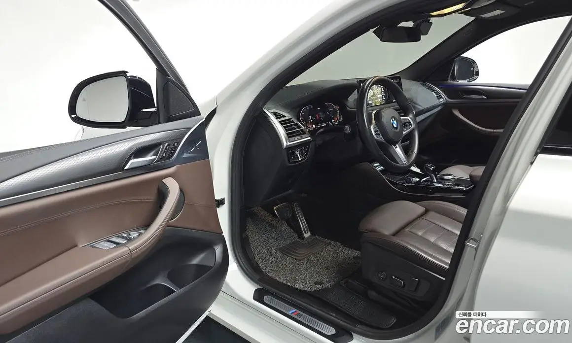 BMW X4 2024 2.0 автомат (гидро), фото 13
