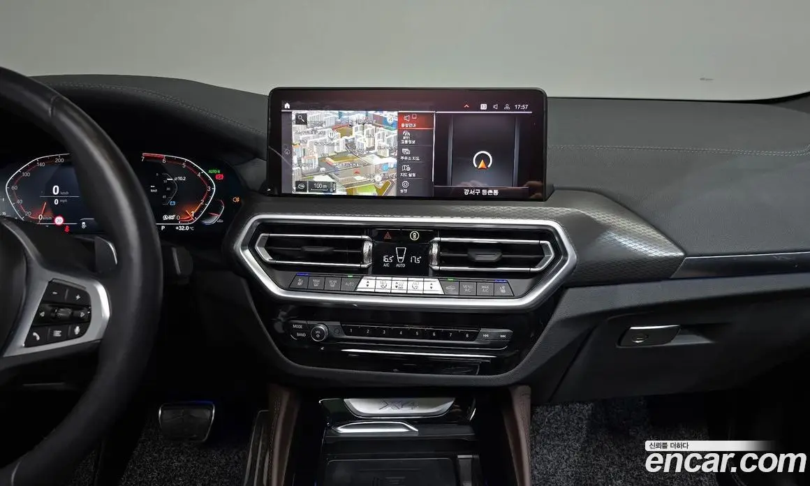BMW X4 2024 2.0 автомат (гидро), фото 20