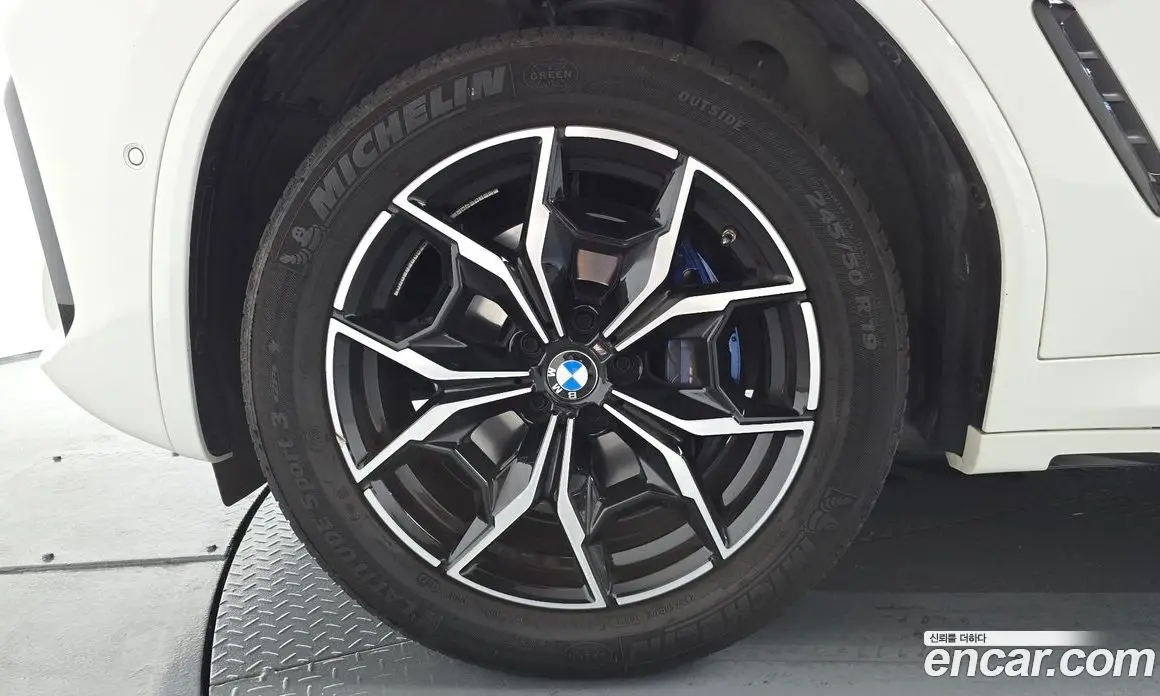 BMW X4 2024 2.0 автомат (гидро), фото 5