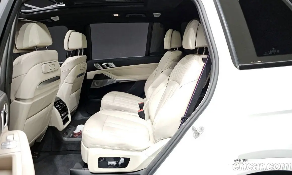 BMW X7 2023 4.4 автомат (гидро), фото 16