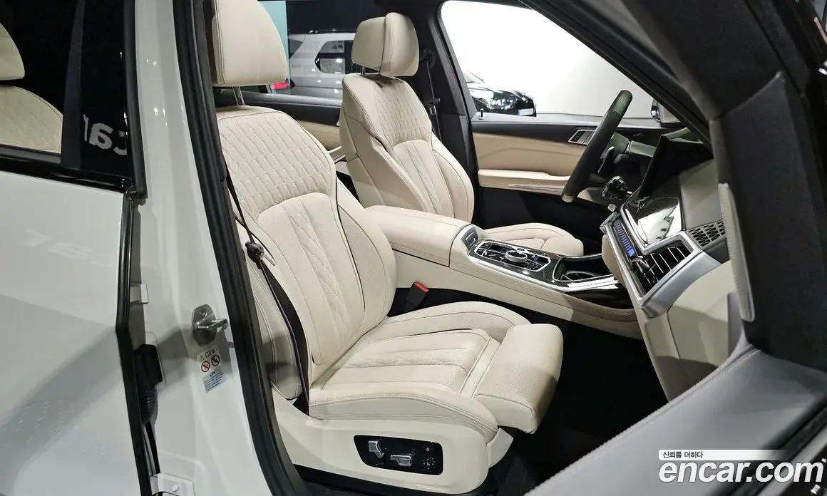 BMW X7 2023 4.4 автомат (гидро), фото 18