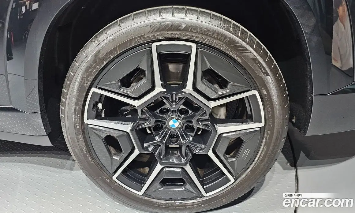 BMW XM 2026 4.4 автомат (гидро), фото 7