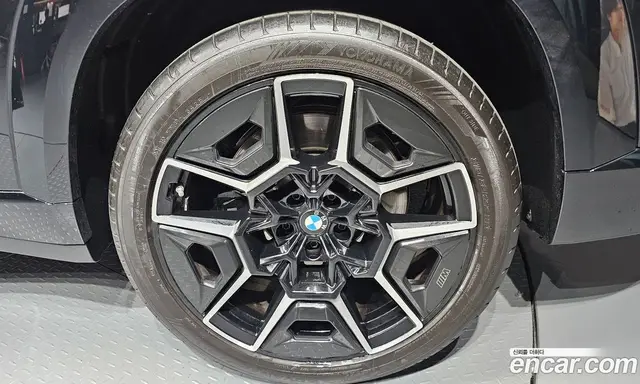 BMW XM 2026 4.4 автомат (гидро), миниатюра 7