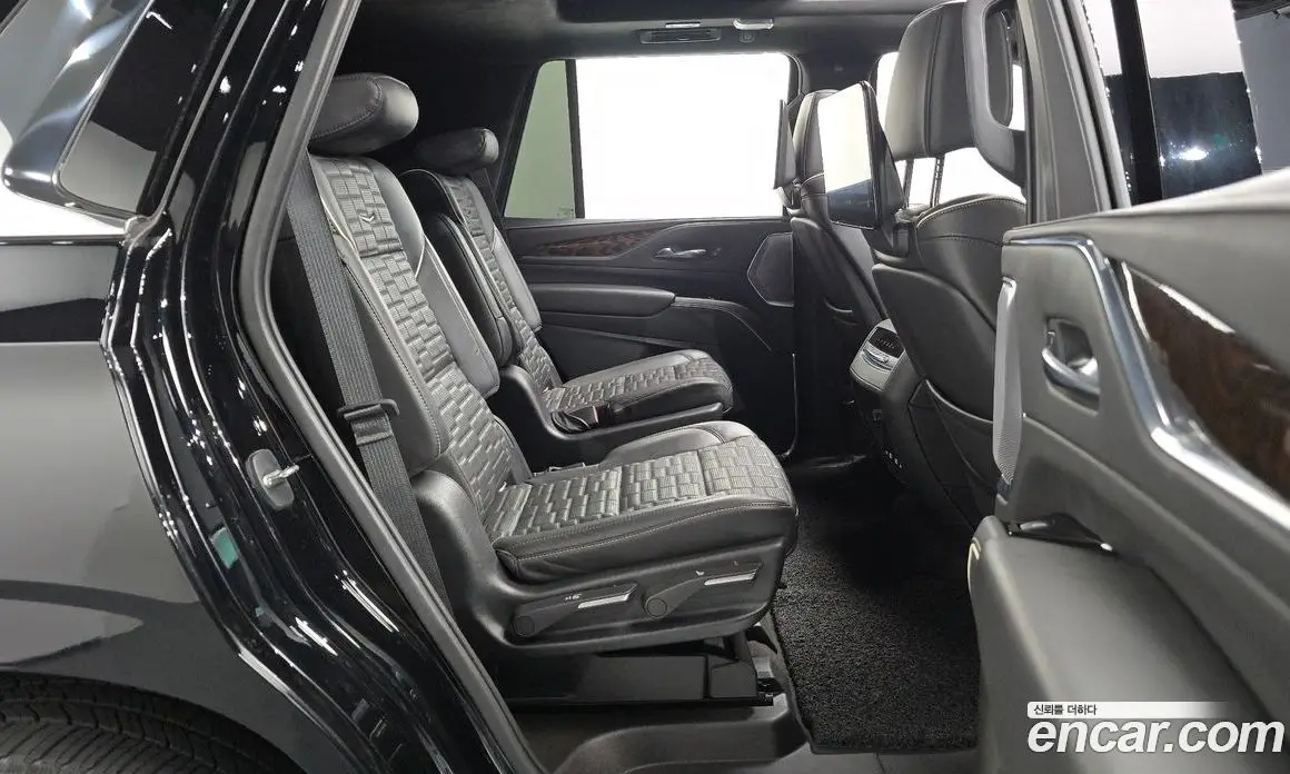 Cadillac Escalade 2021 6.2 автомат (гидро), фото 17 Cadillac Escalade 2021 6.2 автомат (гидро), фото 17