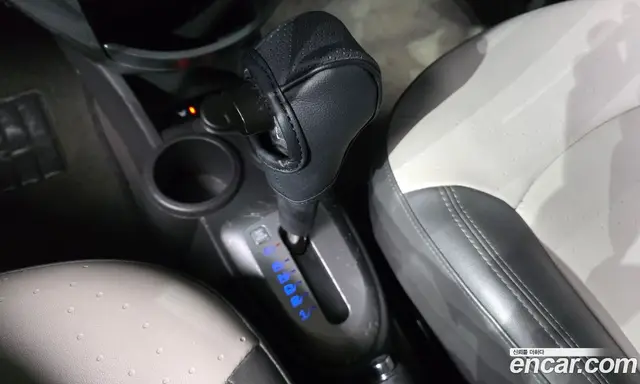 Chevrolet Spark 2011 1.0 автомат (гидро), миниатюра 12