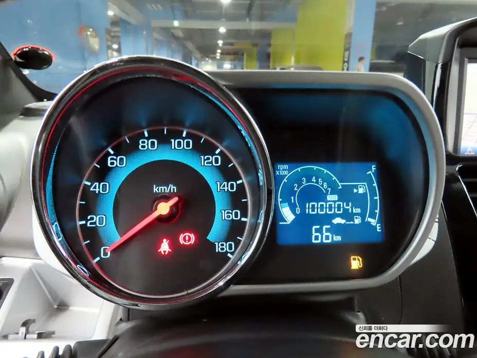 Chevrolet Spark 2014 1.0 автомат (гидро), фото 8