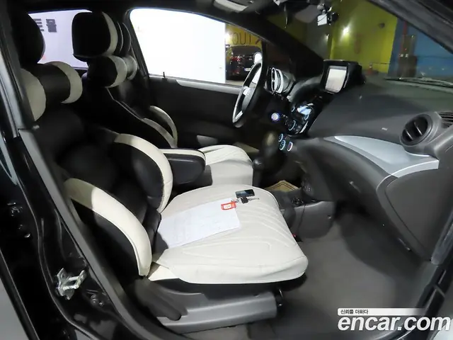 Chevrolet Spark 2014 1.0 автомат (гидро), миниатюра 10