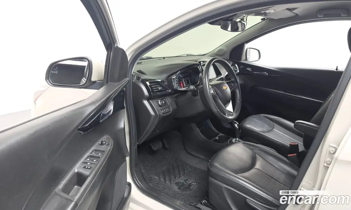 Chevrolet Spark 2015 1.0 автомат (гидро), фото 13