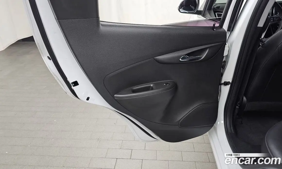 Chevrolet Spark 2021 1.0 автомат (гидро), фото 15