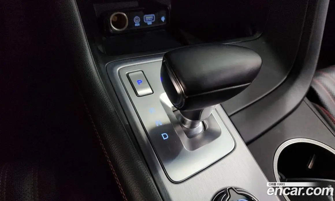 Genesis G70 2017 2.0 автомат (гидро), фото 12 Genesis G70 2017 2.0 автомат (гидро), фото 12