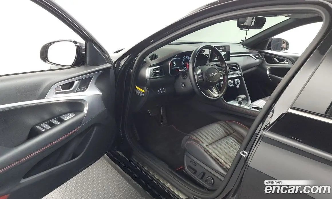 Genesis G70 2017 2.0 автомат (гидро), фото 13 Genesis G70 2017 2.0 автомат (гидро), фото 13