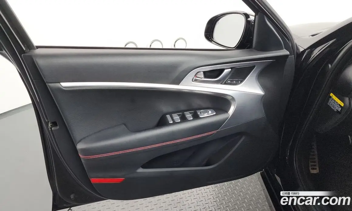 Genesis G70 2017 2.0 автомат (гидро), фото 14 Genesis G70 2017 2.0 автомат (гидро), фото 14