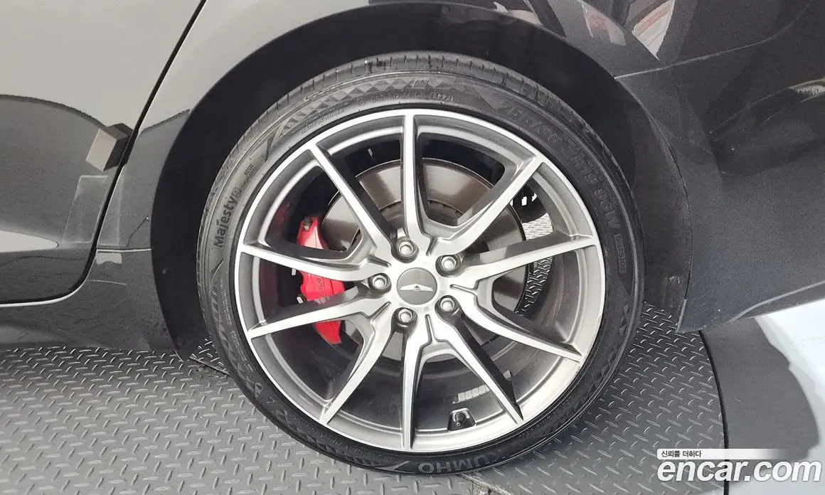 Genesis G70 2017 2.0 автомат (гидро), фото 7 Genesis G70 2017 2.0 автомат (гидро), фото 7