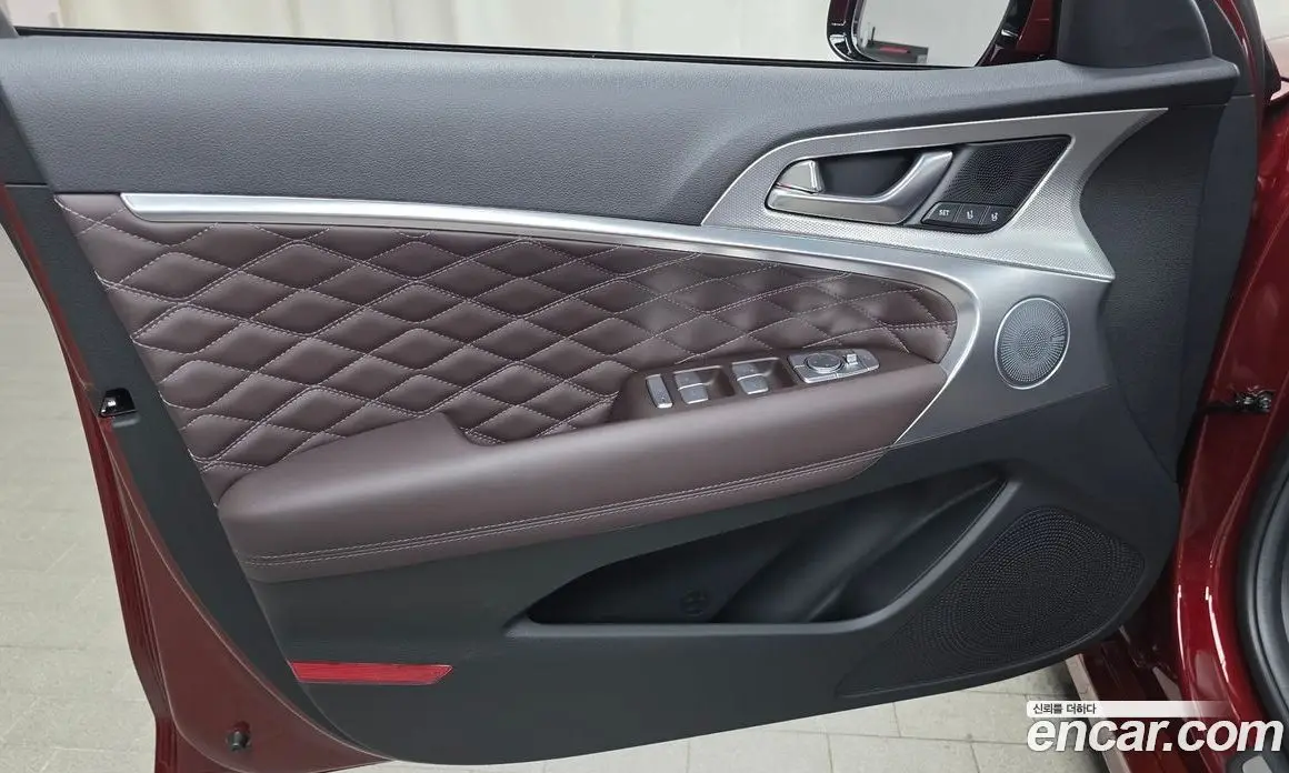 Genesis G70 2024 2.5 автомат (гидро), фото 14 Genesis G70 2024 2.5 автомат (гидро), фото 14