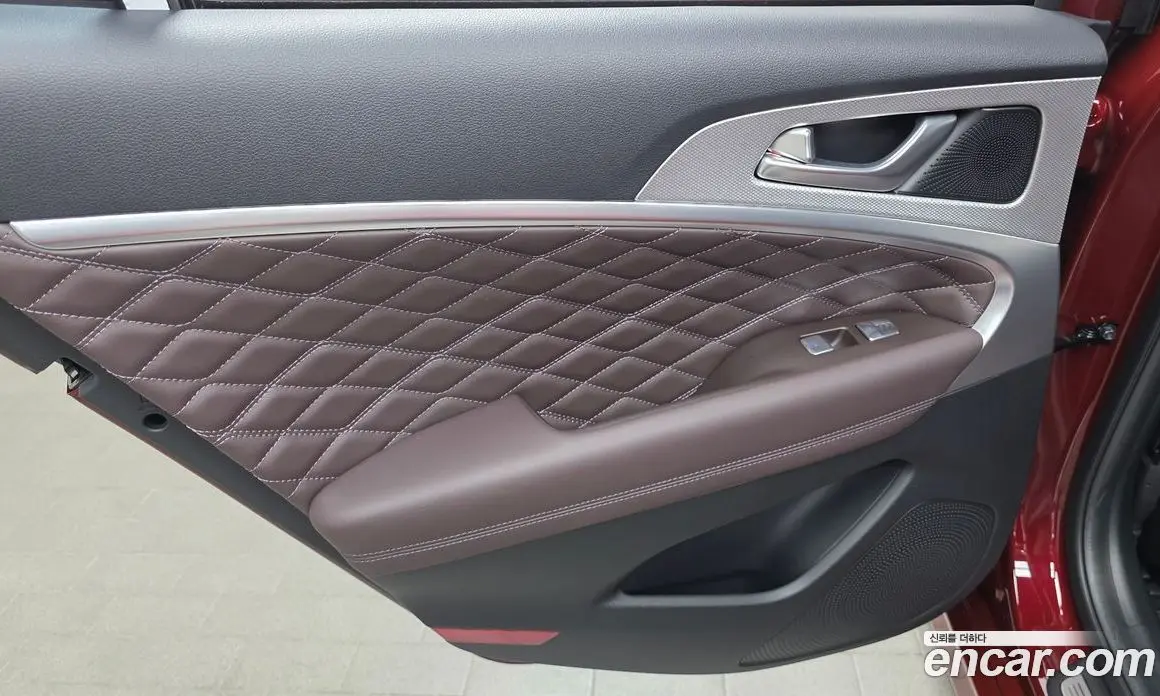 Genesis G70 2024 2.5 автомат (гидро), фото 15 Genesis G70 2024 2.5 автомат (гидро), фото 15