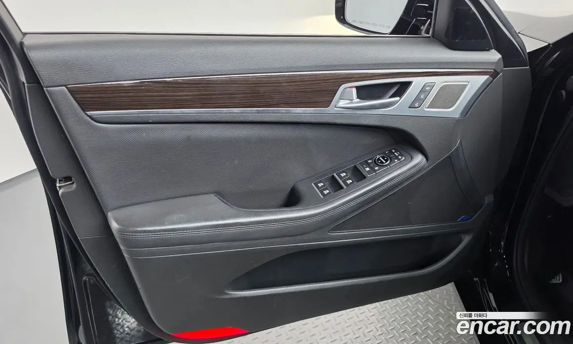 Genesis G80 2016 3.3 автомат (гидро), фото 14 Genesis G80 2016 3.3 автомат (гидро), фото 14