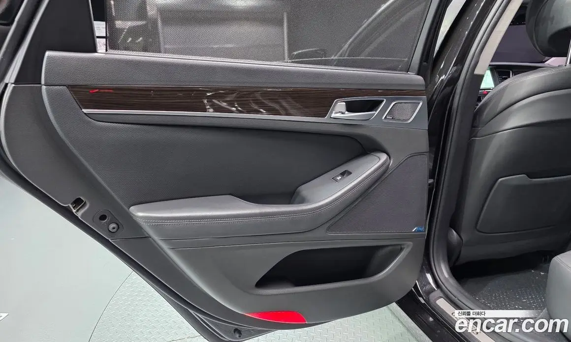 Genesis G80 2018 3.3 автомат (гидро), фото 15 Genesis G80 2018 3.3 автомат (гидро), фото 15